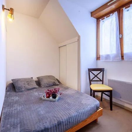 6 Personnes Au Pied Des Pistes A - Fr-1-296-454 *